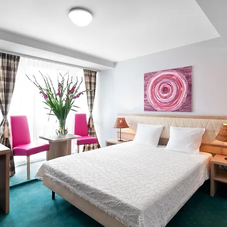 Petrus 3*