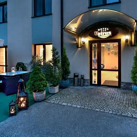 Petrus 3* Cracovia