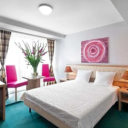 Petrus 3*