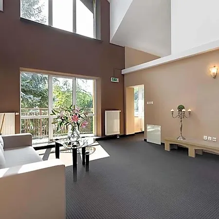 Petrus 3*