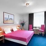 Petrus 3*